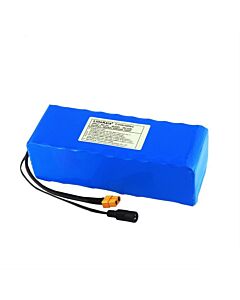 LiitoKala 36A 10Ah 10S3P Li-Ionen Akku mit XT60-Stecker 42V2A Ladegerät für Motorrad-Roller