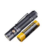 Fenix E35 V3.0 Tragbare EDC Taschenlampe, max. 3000 Lumen, kühlweiße LED Luminus SST70, mit 21700 Batterie